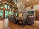 Stone Creek Lodge: Entry Level Living Room